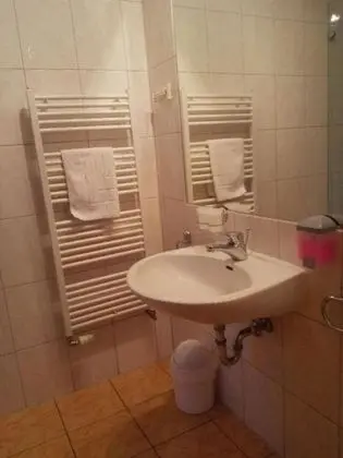 Tek Büyük Yataklı Oda, Balkon