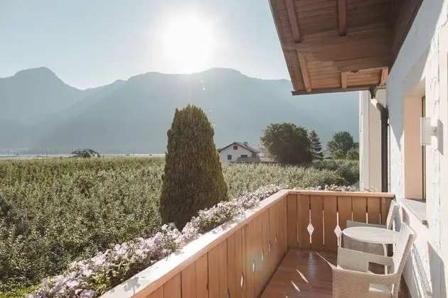 Tek Büyük Yataklı Oda, Dağ Manzaralı