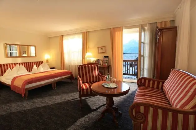 Tek Büyük Yataklı Oda, Balkon, Göl Manzaralı