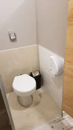 City Ortak Ranzalı Oda, Sadece kadınlar için, Ortak Banyo