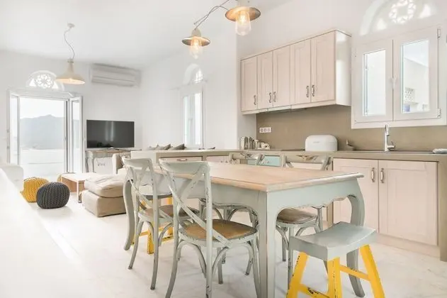 Romantic Villa, 2 Yatak Odası, Mutfak, Havuz Kenarı