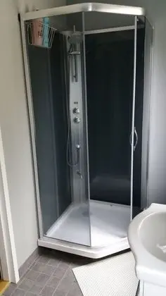 Economy Tek Büyük Yataklı Oda, Ortak Banyo