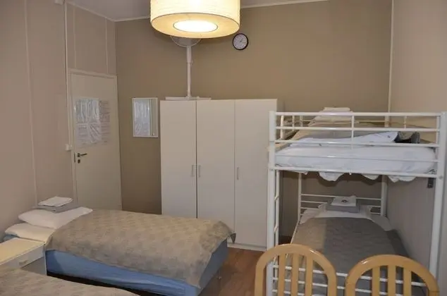 Standard Dört Kişilik Oda, Ortak Banyo