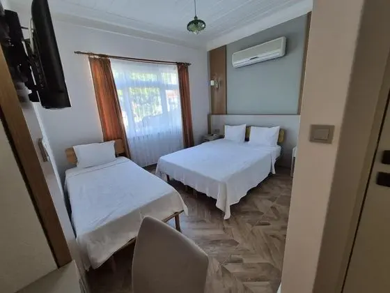 Triple, Şehir Manzaralı