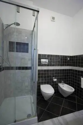 Deluxe Üç Kişilik Oda (302)