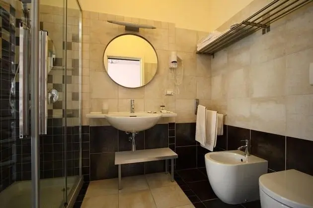 Dört Kişilik Oda (301)