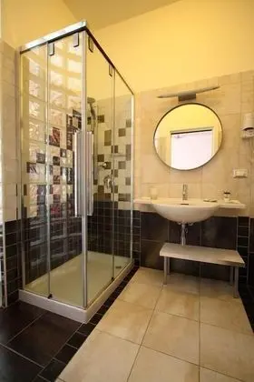 Dört Kişilik Oda (301)