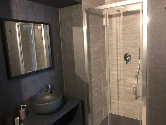 Design Tek Büyük Yataklı Oda, 1 En Büyük (King) Boy Yatak