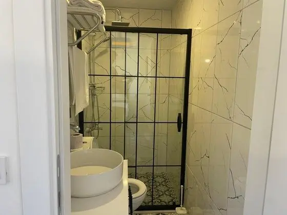 Avlu Manzaralı Standart Oda