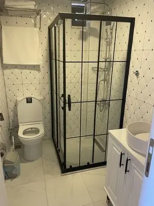 Verandalı Üç Kişilik Standart Oda