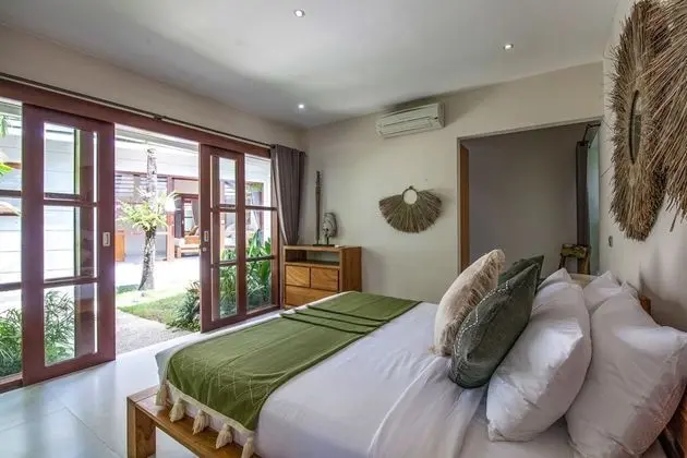 Basic Villa, Birden Çok Yatak