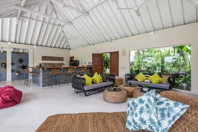 Basic Villa, Birden Çok Yatak