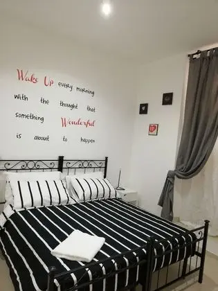 Deluxe Tek Büyük veya İki Ayrı Yataklı Oda (Lucilla)