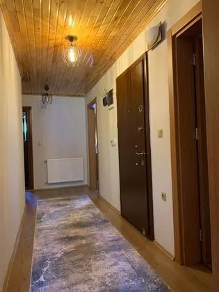 GÖL MANZARALI ÇATI KATI