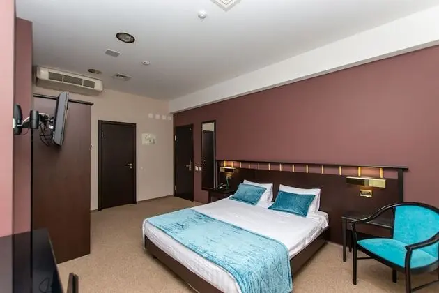 Comfort Tek Büyük Yataklı Oda