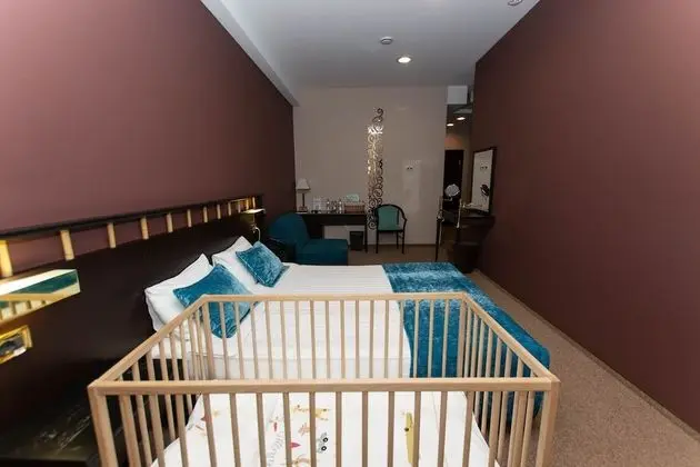 Comfort Tek Büyük Yataklı Oda