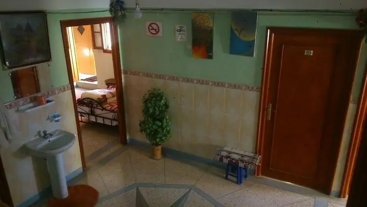 Üç Kişilik Oda