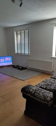 Apart Daire, 1 Büyük (Queen) Boy Yatak