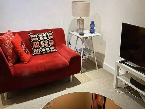 Apart Daire, 1 Büyük (Queen) Boy Yatak