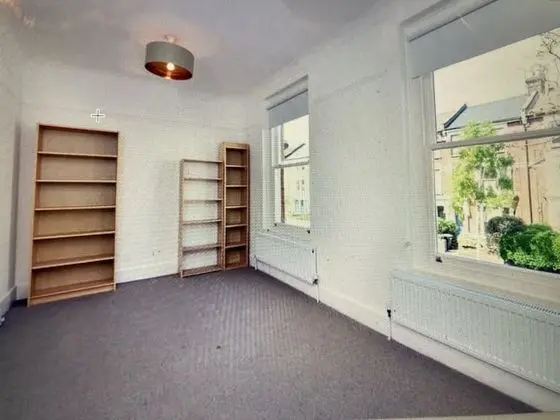 Apart Daire, 1 Büyük (Queen) Boy Yatak