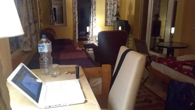 Ev, 1 Büyük (Queen) Boy Yatak