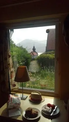 Ev, 1 Büyük (Queen) Boy Yatak