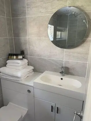 Stüdyo, 1 En Büyük (King) Boy Yatak