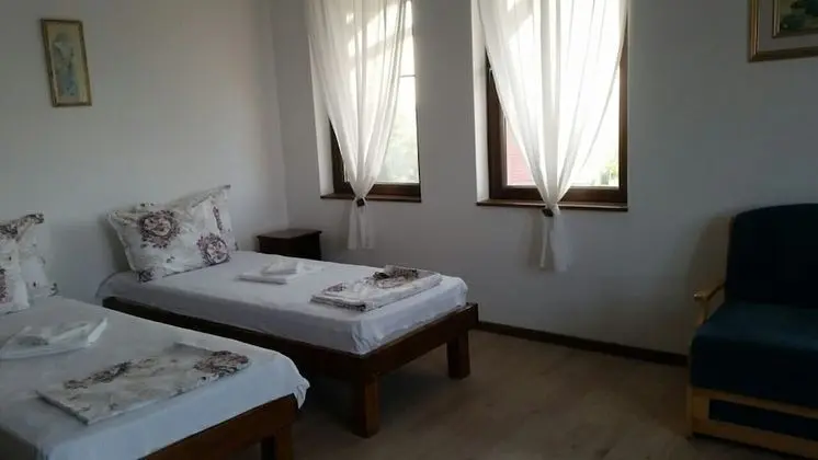Apart Daire, 2 Tek Kişilik Yatak