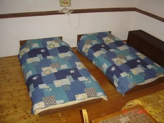 Kır Evi, 2 Yatak Odası, Koy Manzaralı, Denize Bakan