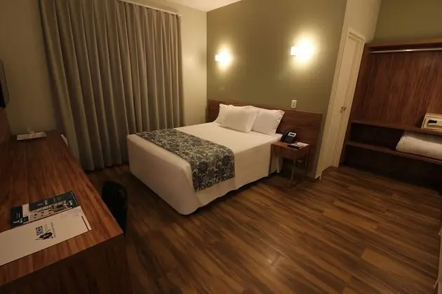 Luxury Tek Büyük Yataklı Oda