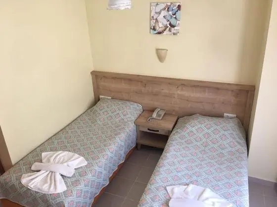 Standard Tek Büyük veya İki Ayrı Yataklı Oda
