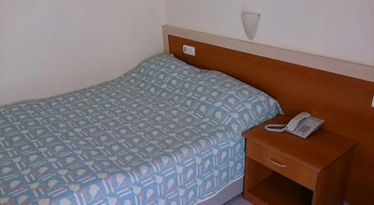 Standart Oda, Bahçe Manzaralı