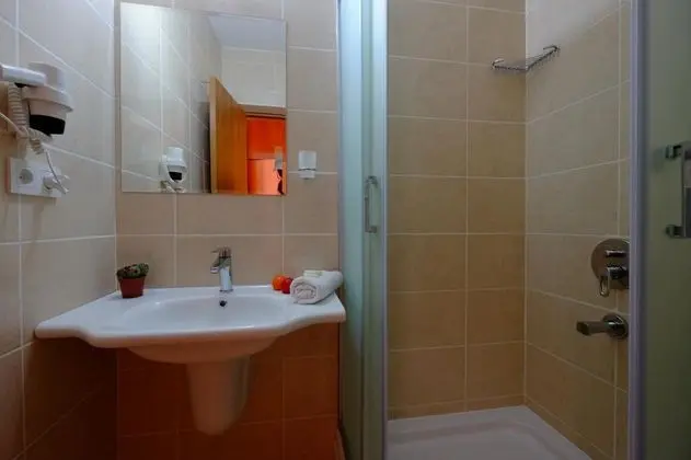 Standart Oda, Bahçe Manzaralı