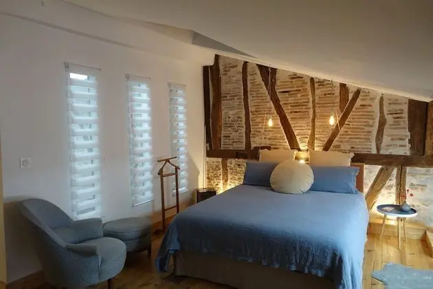 Standard Tek Büyük Yataklı Oda, Özel Banyo, Şehir Manzaralı (Chambre cuivre)