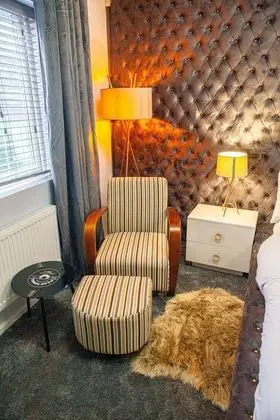 Apart Daire, 1 Büyük (Queen) Boy Yatak ve Çekyat