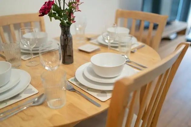 Apart Daire, 1 En Büyük (King) Boy Yatak ve Çekyat