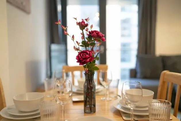 Apart Daire, 1 En Büyük (King) Boy Yatak ve Çekyat