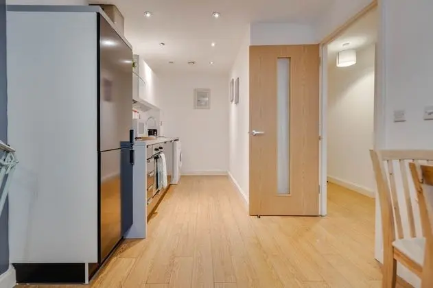 Apart Daire, 1 En Büyük (King) Boy Yatak ve Çekyat