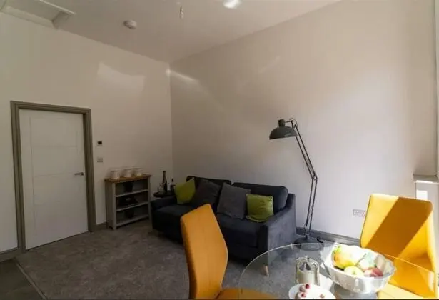 Apart Daire, 1 Büyük (Queen) Boy Yatak