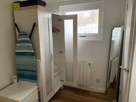 Kır Evi, 1 Büyük (Queen) Boy Yatak ve Çekyat