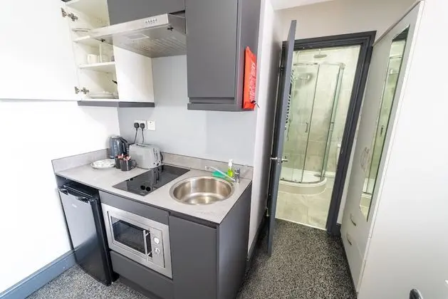 Stüdyo, 1 Büyük (Queen) Boy Yatak