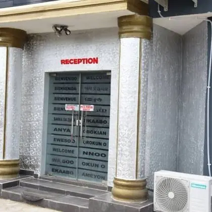 Kulübe, 1 En Büyük (King) Boy Yatak ve Çekyat