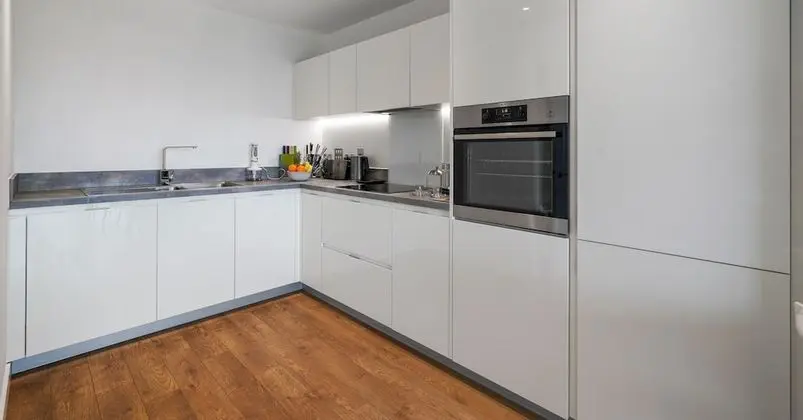 Apart Daire, 1 Büyük (Queen) Boy Yatak