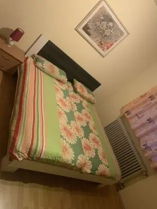 Basic Tek Büyük Yataklı Oda
