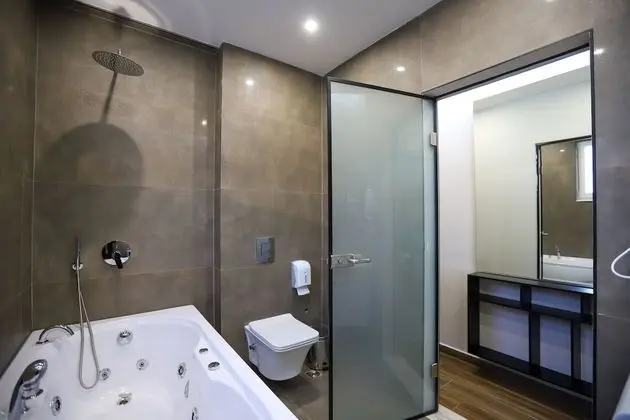 Deluxe Double Room with Jacuzzi