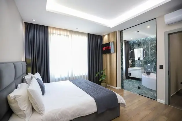 Superior Suite with Jacuzzi
