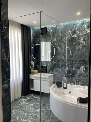 Superior Suite with Jacuzzi