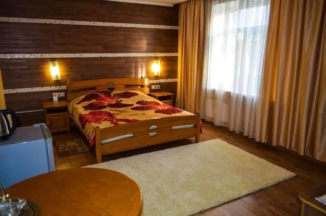 Luxury Tek Büyük Yataklı Oda