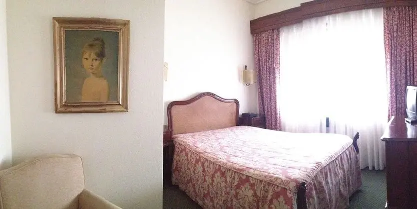 Double Economic Rear