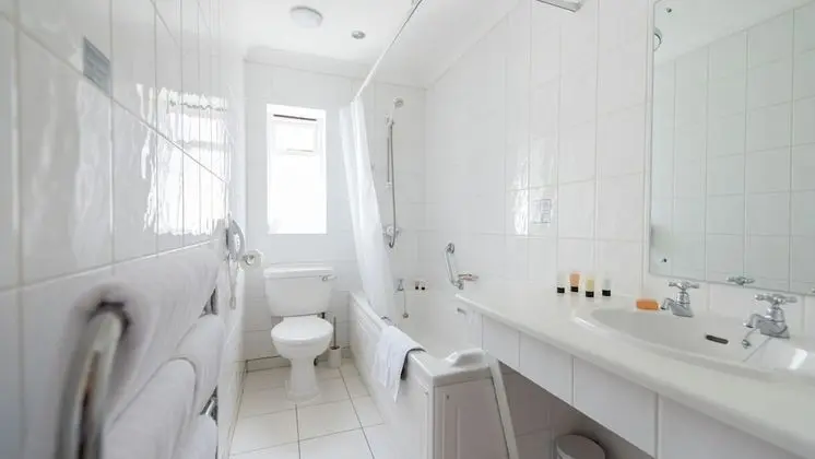 Standard Tek Büyük veya İki Ayrı Yataklı Oda